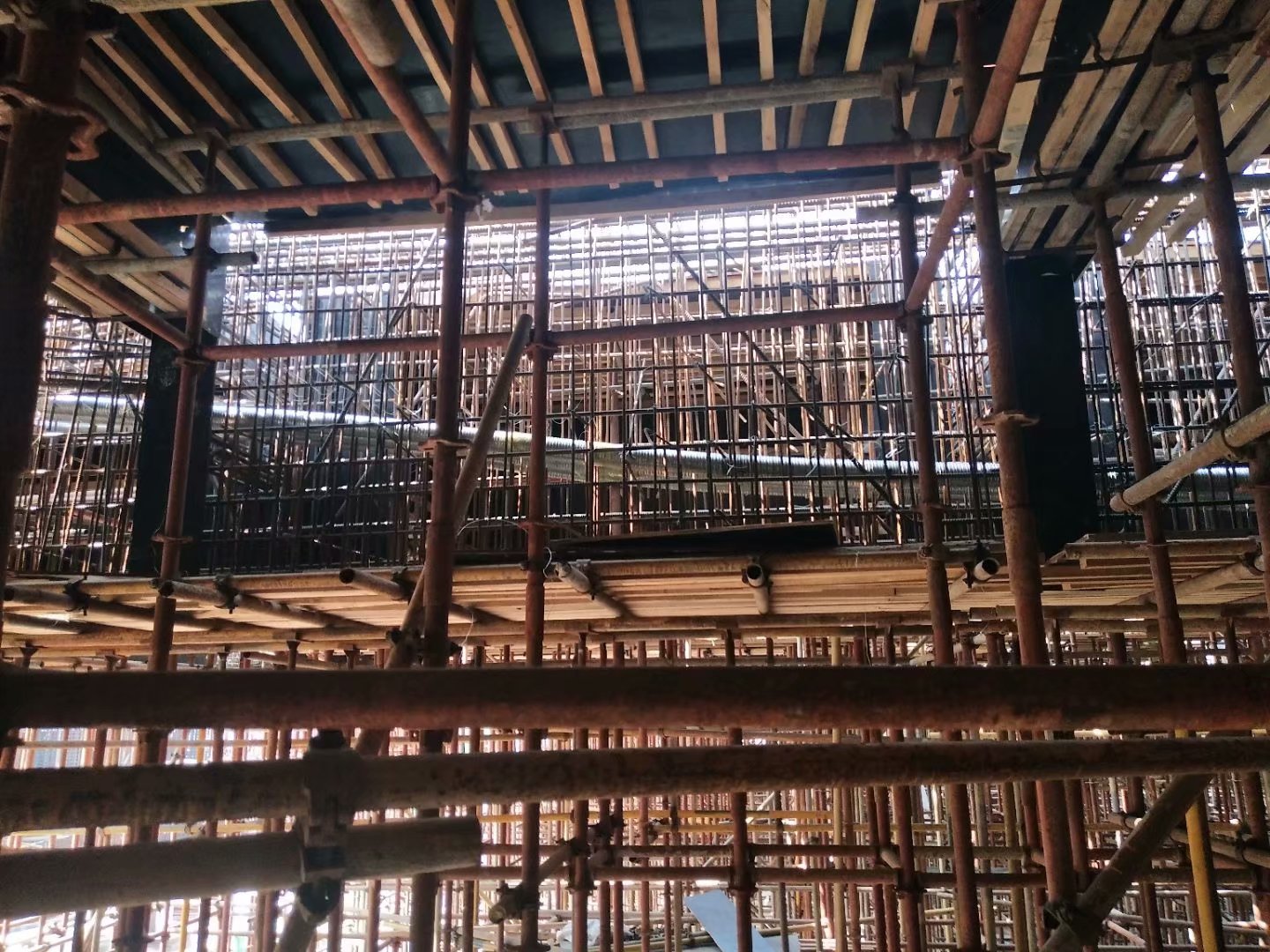 改建鐵路寧西線(xiàn)南陽(yáng)站（站房）改擴(kuò)建工程